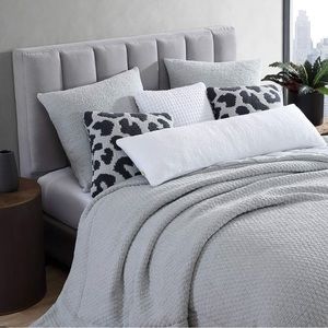 Sunday Citizen Basketweave Snug Comforter King size - Cloud Gray - brand new!